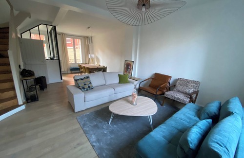 Courbevoie House | Charming house in Paris La Défense, 5 minutes from transport and shops