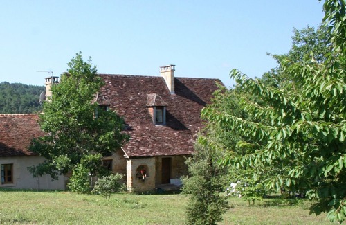 Auriac-du-Perigord House | Inviting Retreat in Perigord Black with Pool & Ocean Views