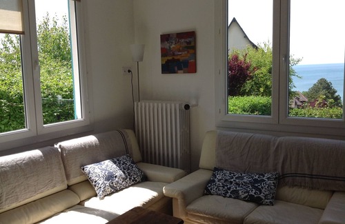 Benerville-sur-Mer House | Cozy Retreat in Benerville with Oceanfront Pool & Breakfast