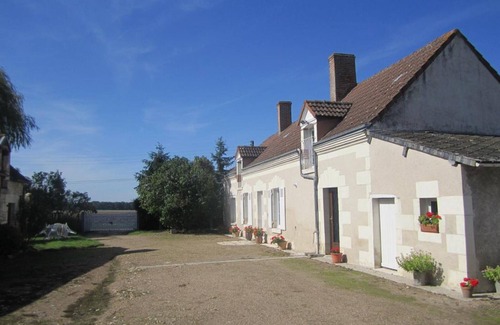 Chaumont-sur-Loire Cottage | Charming House Near Chaumont-sur-Loire: Enclosed Garden, Family-Friendly, Close to Castles