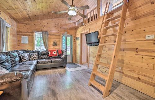 Prudenville House | Relaxing Houghton Lake Cottage with Hot Tub & Pet-Friendly