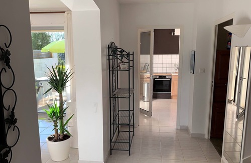 Creuzier-le-Vieux House | Beautiful Retreat Near Vichy with Spa and Lake Views