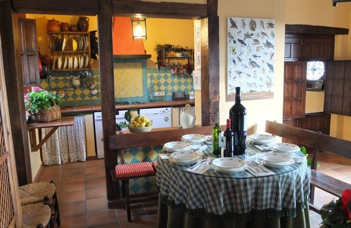 Cordoba House | Inviting House with Pool Just 7km from Córdoba