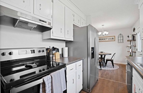 Clarksville House | Cozy Retreat Near Fort Campbell with Family-Friendly Amenities