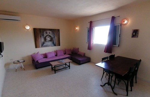 Midoun Bed & Breakfast | Cozy House Djerba with Ocean View and Inviting Pool