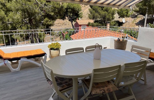 Ensues-la-Redonne Villa | Idyllic House by the Sea in Calanques Near Marseille