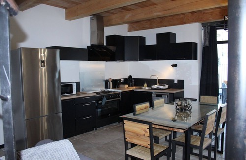 Maillane House | Inviting House with Pet-Friendly Amenities for Your Stay