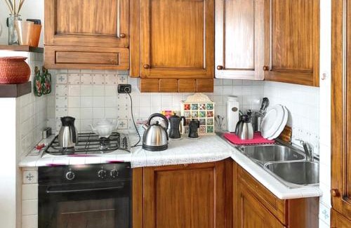 Amelia House | Scenic Lake View House in Amelia - Pet Friendly Retreat