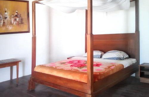 Anakao House | Beachside One Bedroom House with Garden & WiFi in Anakao