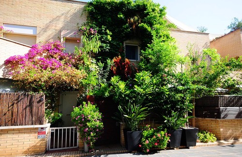 La Vila Olimpica del Poblenou House | Beautiful Barcelona Retreat with Ocean View & Pool Access