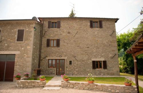 Caprese Michelangelo House | Cozy One Bedroom House with Pool & Wifi in Caprese Michelangelo