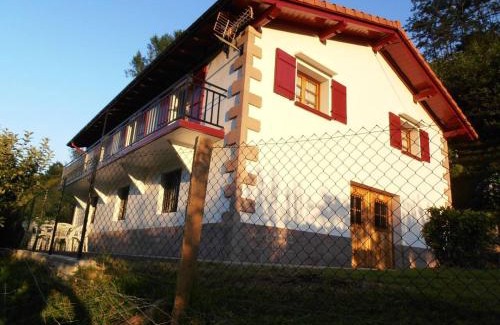 Etxalar House | Family-Friendly 3-Bedroom House at Larrapil Sarriku