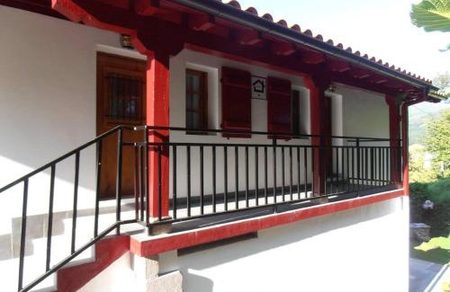 Etxalar House | Family-Friendly 3-Bedroom House at Larrapil Sarriku