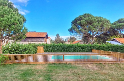 Lue House | Elegant Escape in Les Landes with Private Pool & Spa
