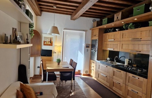 Giugnano House | Enchanting Stay in Larciano Castello with Spa & Hot Tub