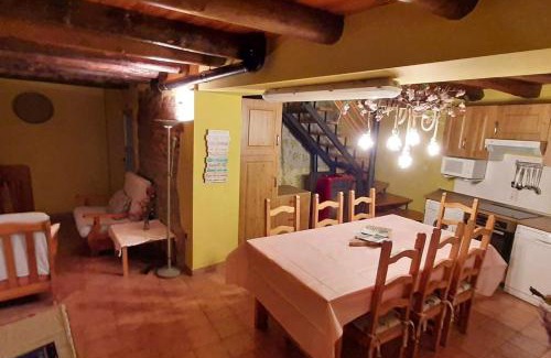 Ores House | Inviting House in Ores with Pool for Family Getaways