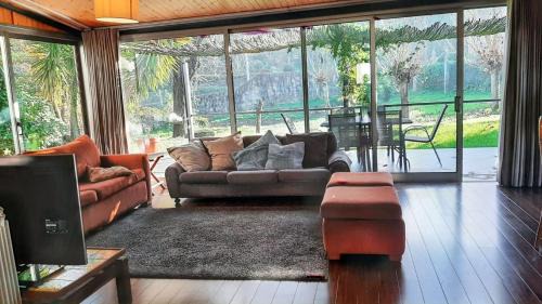 Povoa de Lanhoso House | Family Retreat at Covelas with Shared Pool & Enclosed Garden