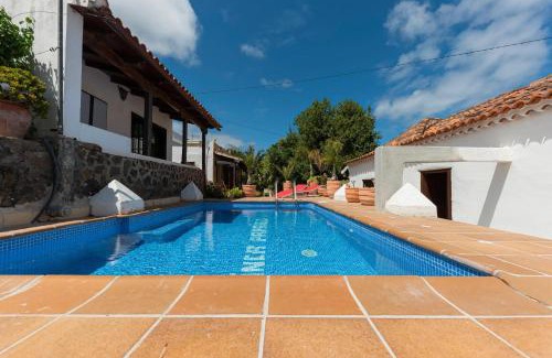 Valle de Guerra House | Cozy One Bedroom House with Pool in San Cristobal de La Laguna
