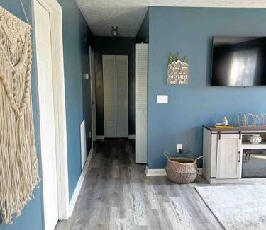 Sevierville House | Pet-Friendly Retreat Near Douglas Lake with Top Guest Rating