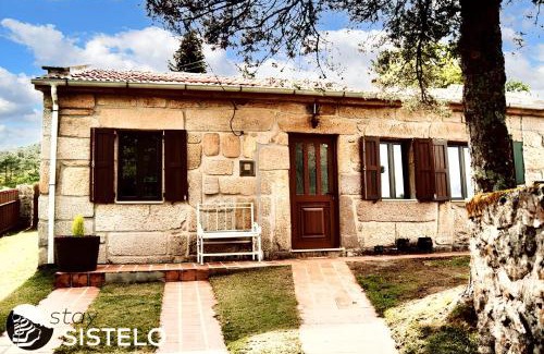 Sistelo House | Cozy 2-Bedroom House with Garden & WiFi in Sistelo