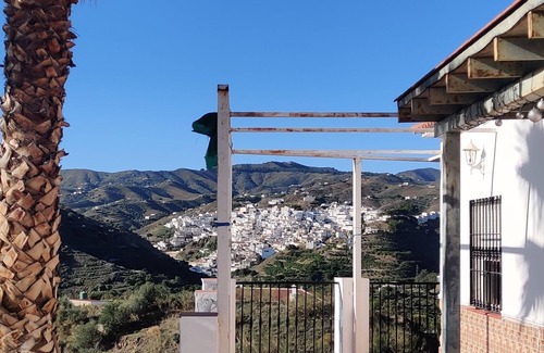 Almachar House | Idyllic Retreat in the Málaga Countryside with Pool & Pets