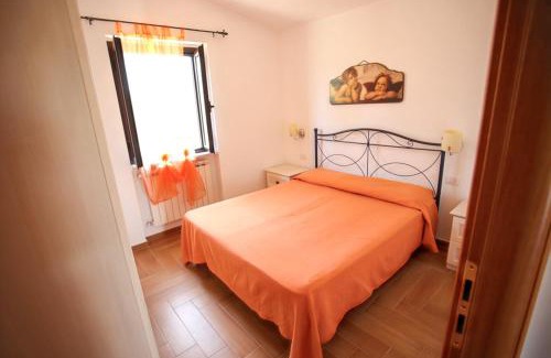 Chiesiola House | Relaxing 2-Bedroom House with Pool near Vieste Beach