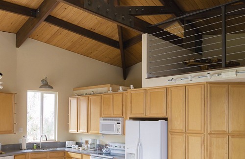 Kaweah House | Inviting House at Sequoia National Park with Family Amenities