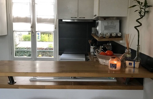 Bry-sur-Marne House | Beautiful House by the Marne with Garden Near Paris