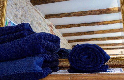 Ginouillac House | Charming house on property with swimming pool and jacuzzi