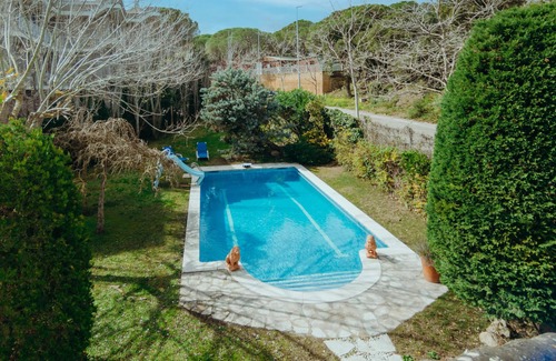 Palamos Ski Chalet | House Fosca: Private Pool & Breathtaking Sea Views