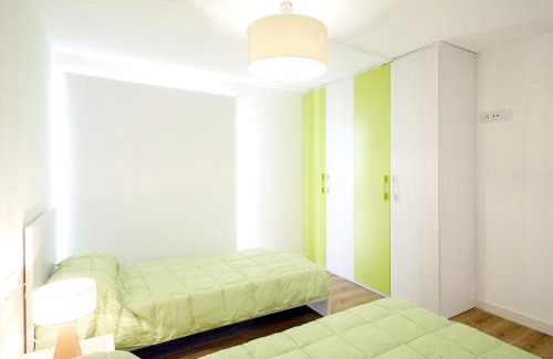 Outes House | Sea View Retreat: 3-Bedroom House with Private Pool