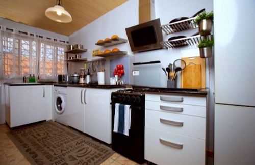 Tema House | Unique House with Kitchen in Tema - Perfect for Families