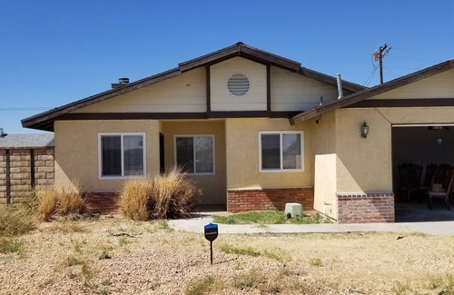 California City House | Welcoming House with Family-Friendly Amenities and Kitchen