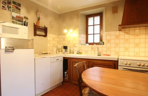 Feugeres Cottage | Discover Gite Feugères: Family-Friendly Retreat with Spa