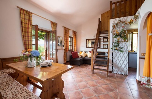 Caprarola House | Beautiful House with Pool and Garden Views Near Rome