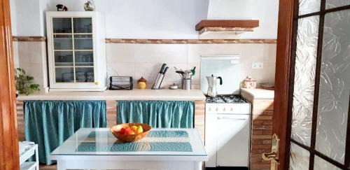 Encinasola House | Ideal 4-Bedroom House with Terrace and WiFi in Encinasola