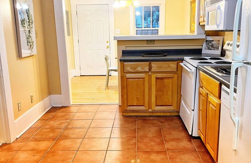 Thomas Square House | Elegant Home with Patio Steps from Forsyth Park
