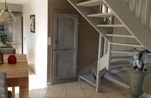 Baden House | Tranquil Escape with Ocean View & Private Pool in Morbihan