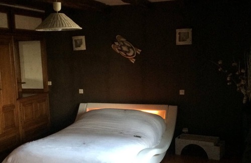 Caumont House | Beautiful House with Private Heated Pool & Guest Rated 9.4