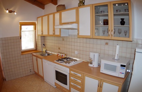 Vodnjan House | Idyllic Retreat with Private Pool in Sveti Kirin Village