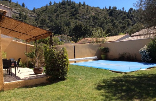 Boulbon House | Idyllic Retreat with Private Pool near St-Rémy-de-Provence