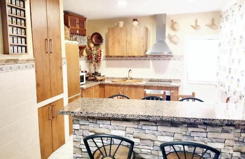 Arriate House | Relaxing Haven with Private Pool & Mountain Views