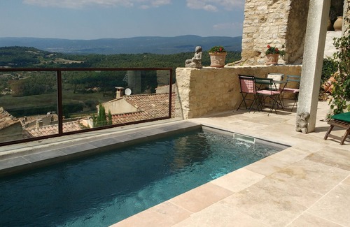 Caseneuve House | Scenic Retreat with Pool, Sauna & 10/10 Guest Rating