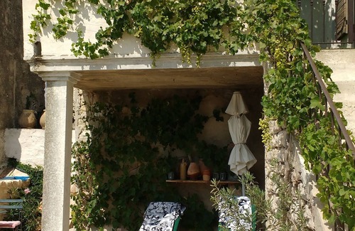 Caseneuve House | Scenic Retreat with Pool, Sauna & 10/10 Guest Rating