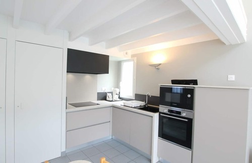 Biville Cottage | Gite La Hague: 3 Bedrooms Ideal for Families and Pets