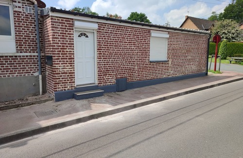 Longuenesse Apartment | Stylish Industrial Studio: Guest Rated 9.6 & Family-Friendly