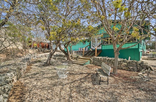 Ingram Cottage | Inviting Ingram Home with Yard & Furnished Patio Retreat