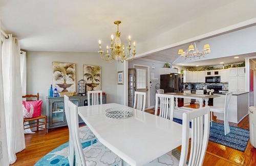 Socastee House | Riverside Retreat with Pool, Hot Tub & Boat Dock Access