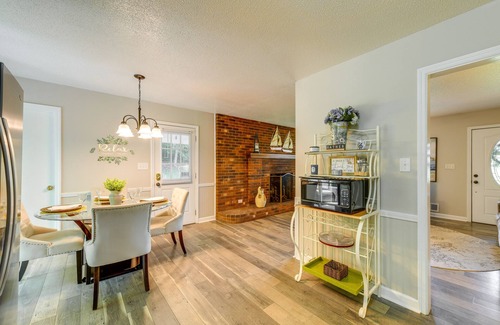 Arlington House | Experience Jonesville Home: Grill & Spa Near Wineries!