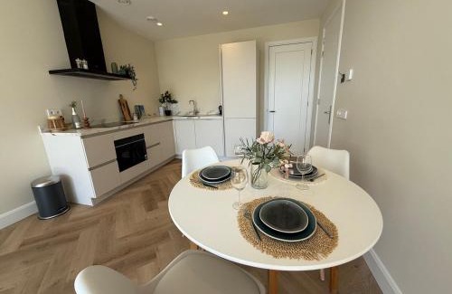 Jordaan Apartment | Charming Jordaan Apartment, Canal Views
